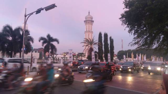 a5b303ea-bec4-437a-be9d-9ba0c39635a9